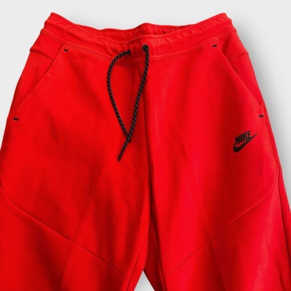 Nike Sportswear Tech Fleece University Red Jogger Pants Mens size M CU4495-657 - Picture 4 of 9
